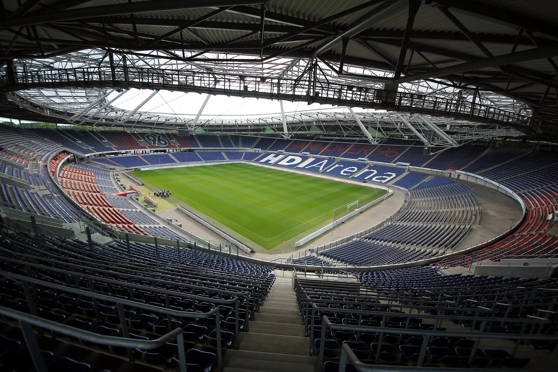 Fußballstadion von Hannover 96, heute Heinz von Heiden Arena