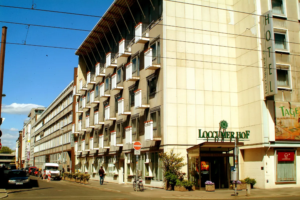 Hotel Loccumer Hof an der Kurt-Schumacher-Straße in Hannover